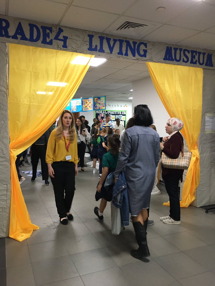 GISPYPC's tweet image. Our wonderful Grade 4 team bring history to life with a living museum as the celebration of learning for their Where We Are in Place and Time unit #behappybegis #proudlytaaleem @GreenfieldIntS @GISPRIMARYHOP @MrJamiePlunkett @ibpyp @GCSPYPG4