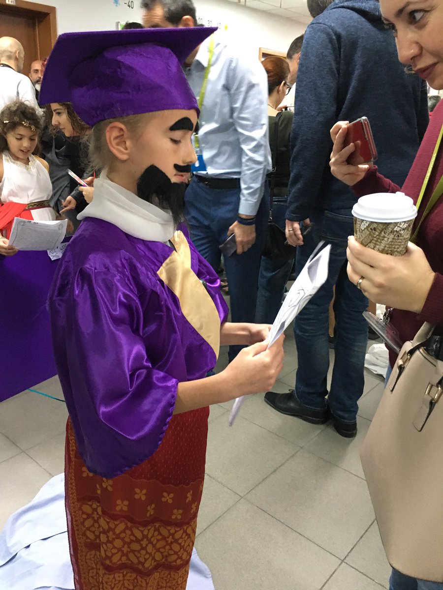 GISPYPC's tweet image. Our wonderful Grade 4 team bring history to life with a living museum as the celebration of learning for their Where We Are in Place and Time unit #behappybegis #proudlytaaleem @GreenfieldIntS @GISPRIMARYHOP @MrJamiePlunkett @ibpyp @GCSPYPG4