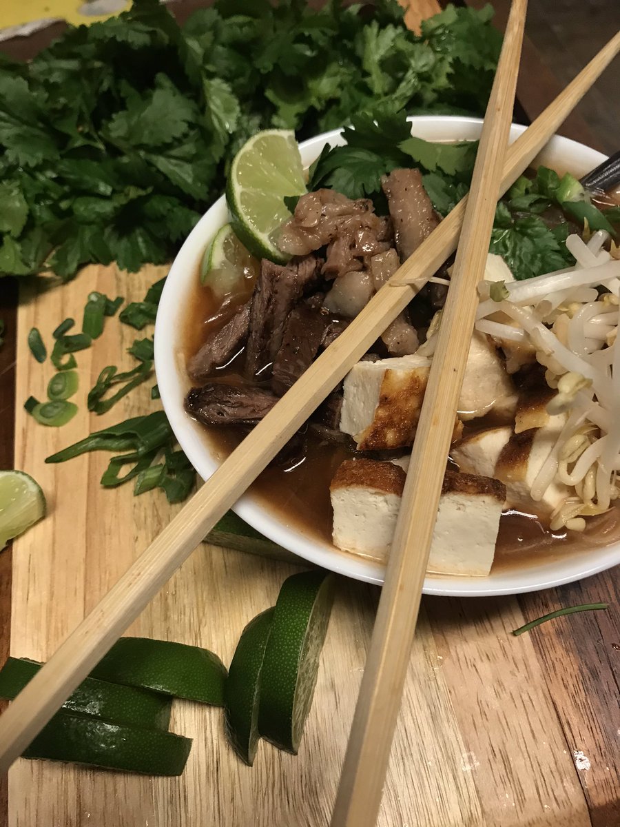 AskTheChef2's tweet photo. #chopchop I’m waiting for a #cooking #question. Tweet me @AskTheChef2. Check out @fearnofood on Instagram as well. https://t.co/aUf6DGpVhJ