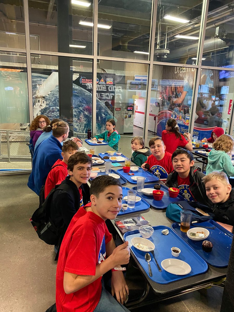 Space Camp Day 4 lilmeezer.wordpress.com/2020/02/13/spa…