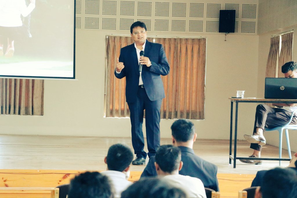 imsnehalvakilna's tweet photo. @ SS Agarwal Institute of Management and Technology Students of BCA, MCA & BHMS
#snehalvakilna #cyberawarness #cyberaashvast #i4c #cyberlaw #cybercrimes #cyberlawyer #cyberdoctor #firstcyberlawyer #surat #navsari #cyberexpert #warforce #snehasavarts #cyberpunk
#cyberraksha #gtu https://t.co/1a1XUpnWJ3