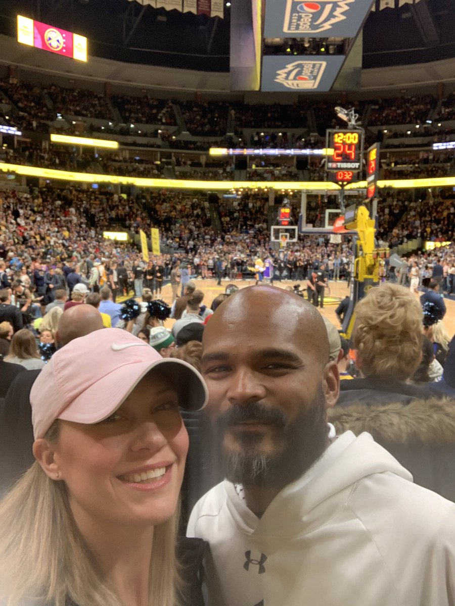 Coach Leo tweet media