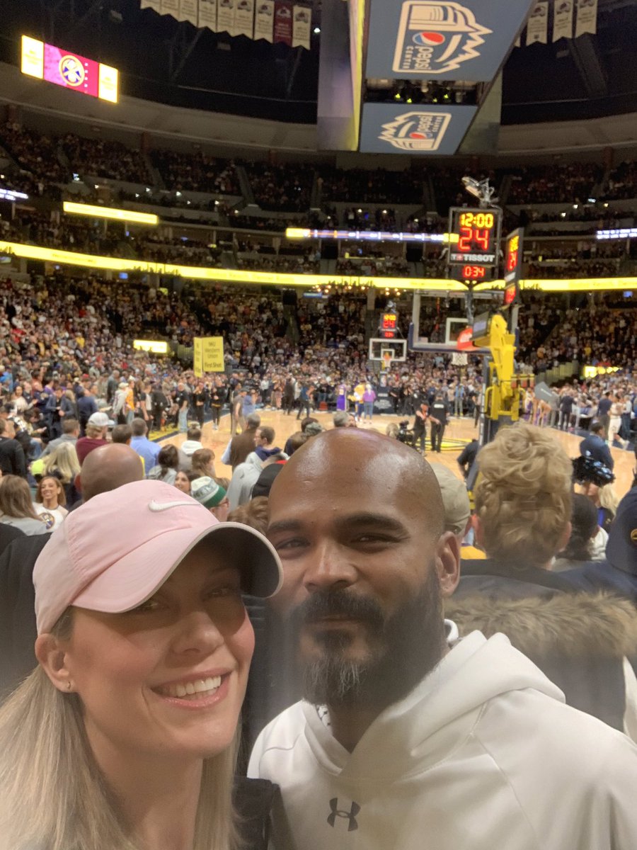 Coach Leo tweet media