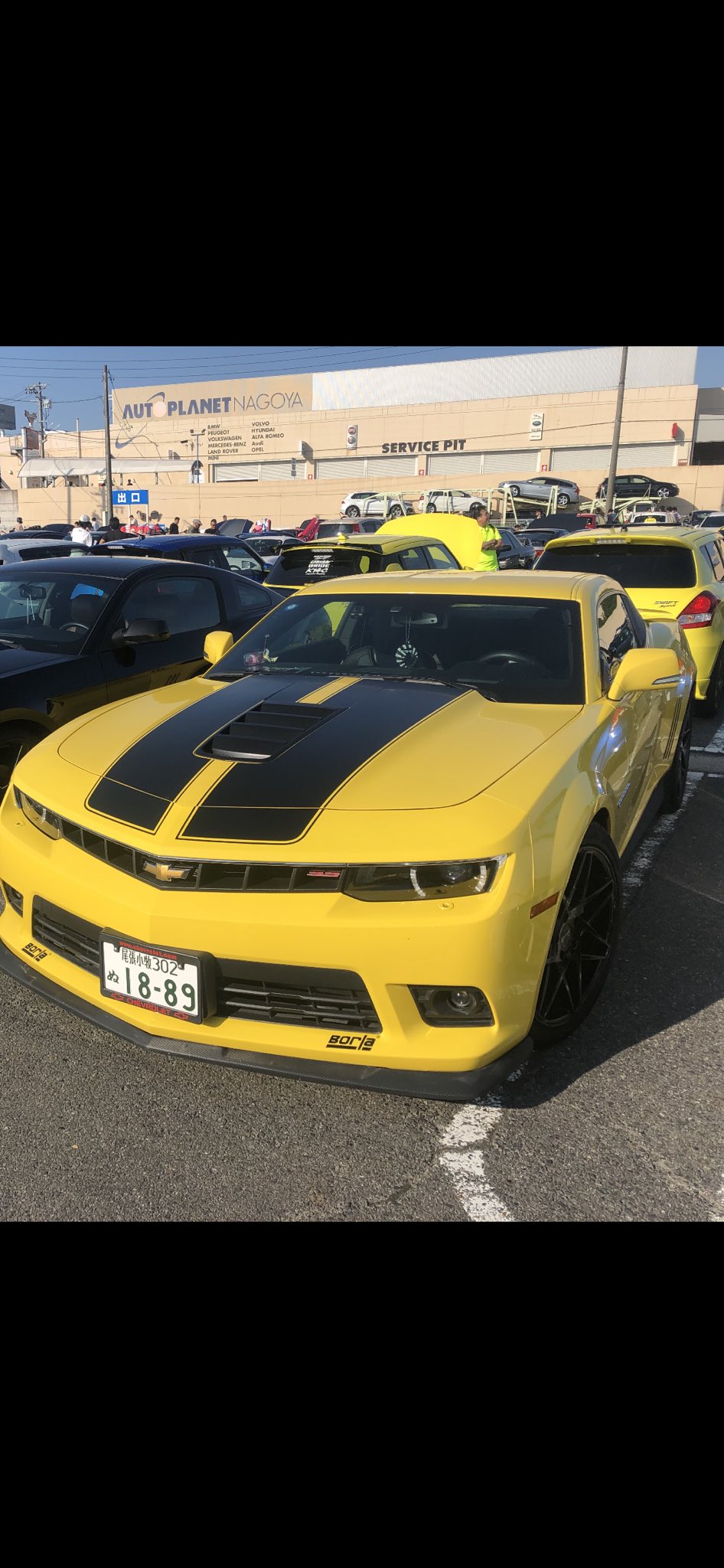 セラ 全日本黄色の車はかっこいい選手権 後ろからの写真全然ないや