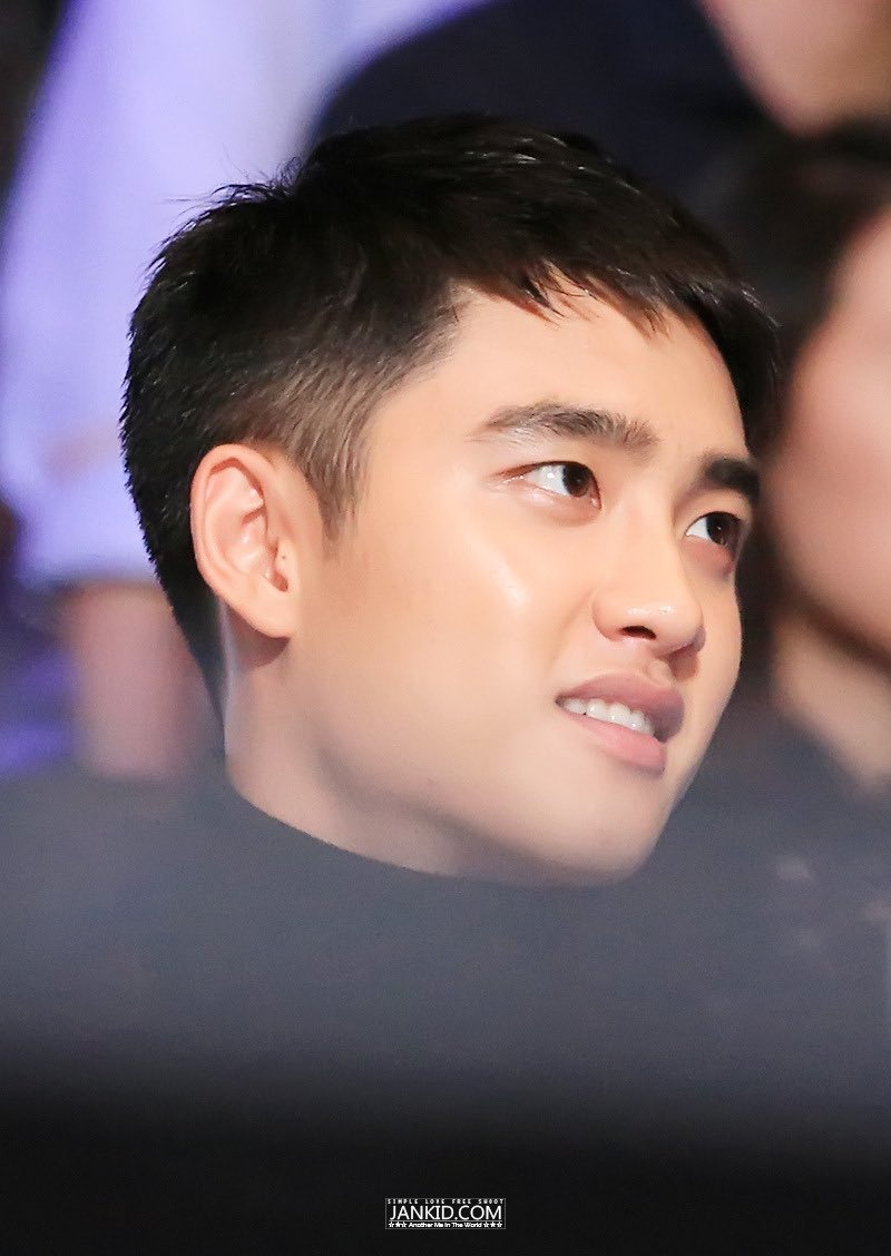 *•.¸♡ 𝐃-𝟑𝟒𝟖 ♡¸.•*Sometimes I’m getting really tired of the drought and just want to go ia for a while too  #도경수  #디오  @weareoneEXO