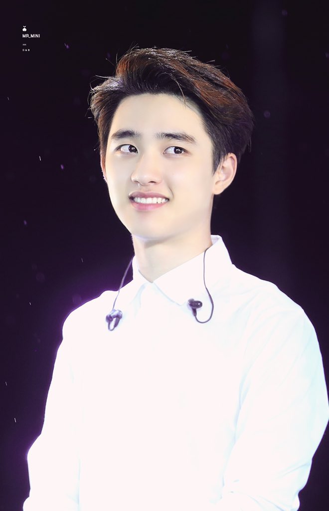 *•.¸♡ 𝐃-𝟑𝟒𝟗 ♡¸.•*I just wish days would pass by more quickly and let it be 2021 already  #도경수  #디오  @weareoneEXO