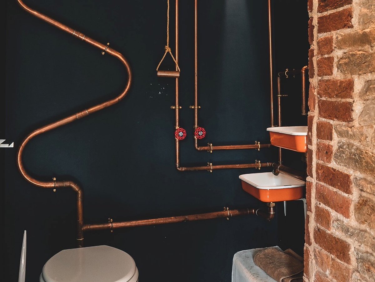 We really love seeing what our clients do with the spaces we design. Check out this wonderfully creative toilet!
#loveit #architects #design #surrey