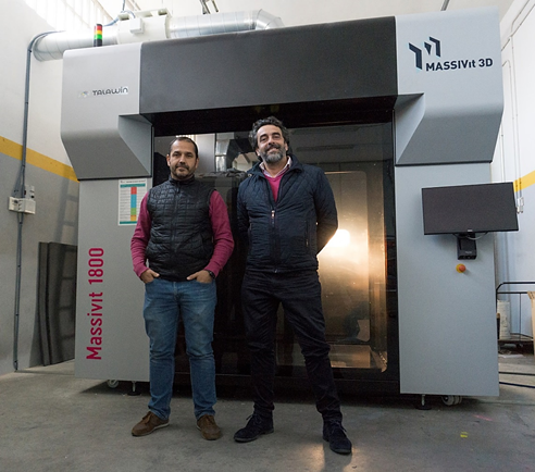 Massivit3d's tweet photo. #Mapubli welcomes their new #Massivit1800 large format 3D printer, to provide exciting new applications for advertising, retail, and scenic environments.#Talawin #3Dprinting #impresion3D https://t.co/Pm2z3M2rod https://t.co/FiNr1pHSYv