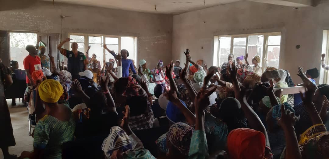 InnovativeLagos's tweet image. Facilitating Community Mobilizer Orientation carried out across all LGAs in preparation for NIDs February 2020.
#sensitizationiskey
#improvecoverage
#VaccinesWork 
@WHONigeria 
@CWarigon 
@BrakaFiona 
@WHOAFRO 
@BrakaFiona 
@proactiveswz 
@Dronyibe