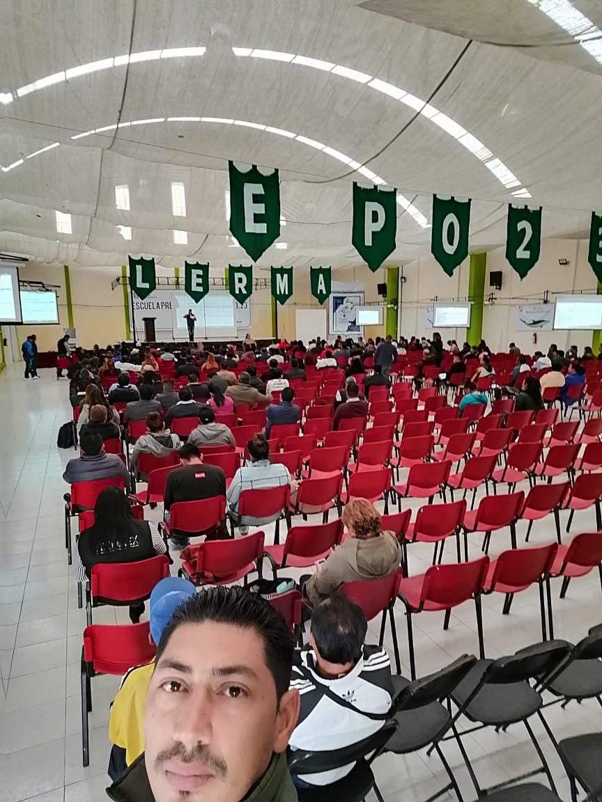 Zonabg212's tweet photo. Capacitación en Lerma del 1°concurso estatal de escoltas de EMS. Zona bg021 presentes @HectorUlisesCG1 @PatriciaJardon1 @NoeOrtegaCamac1 @Anabel_Vargas_B @jorgegalileocv @sbg_epoem #ApasionadosPorServir #OrgullosamenteEPOEM #EscuelasFuertes @israeljeronimol https://t.co/ik8s4bgXk4