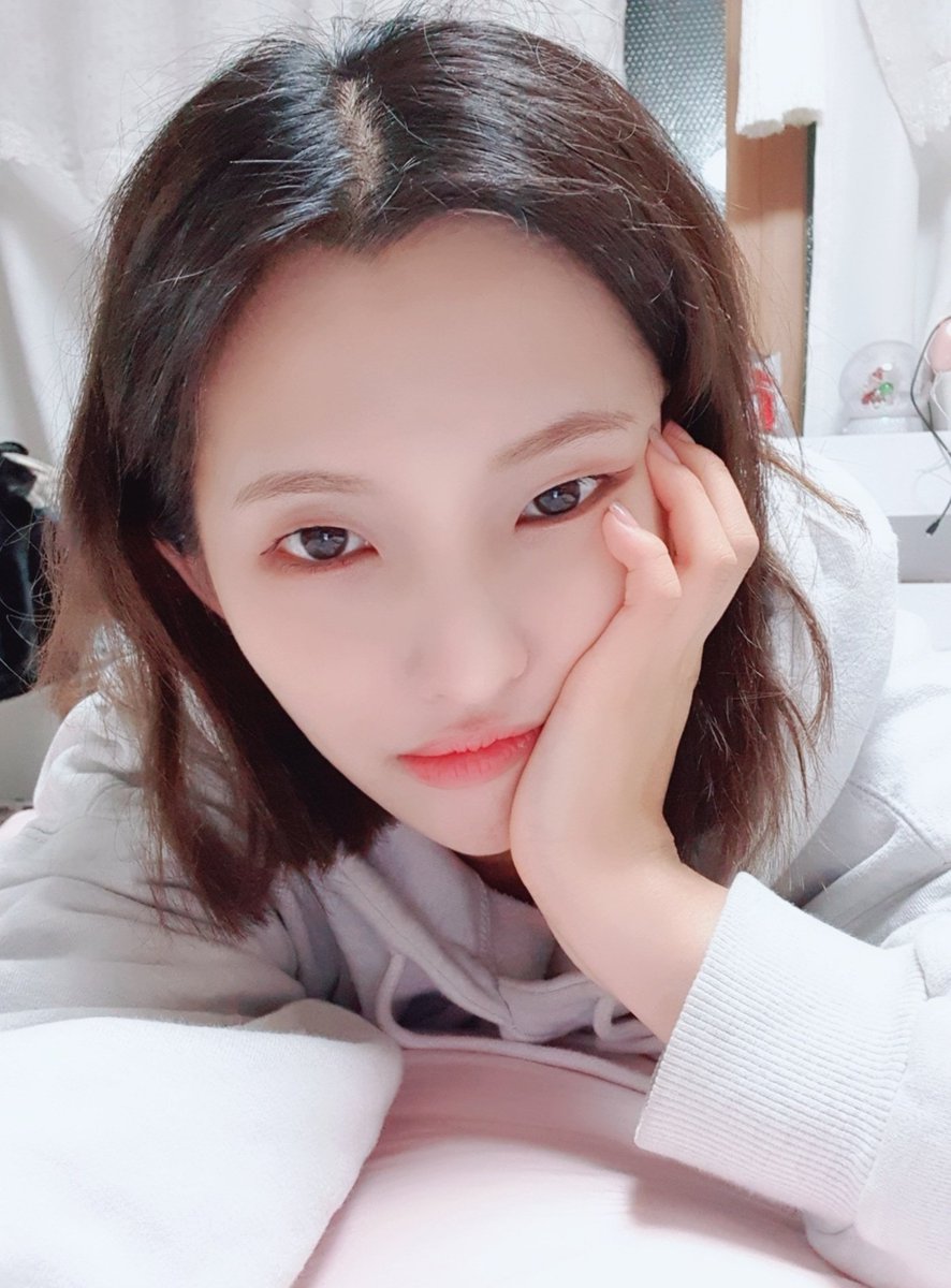 august_light826's tweet photo. 버구싶다😭 https://t.co/VKfoz9Hen7