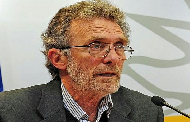 "Nos preocupa la L. de Urgente Consideración ante una reforma de la educación con escaso margen de análisis y negociación; el Codicen será un mero ejecutor de un ministro en particular", indicó Héctor Florit a República Radio.