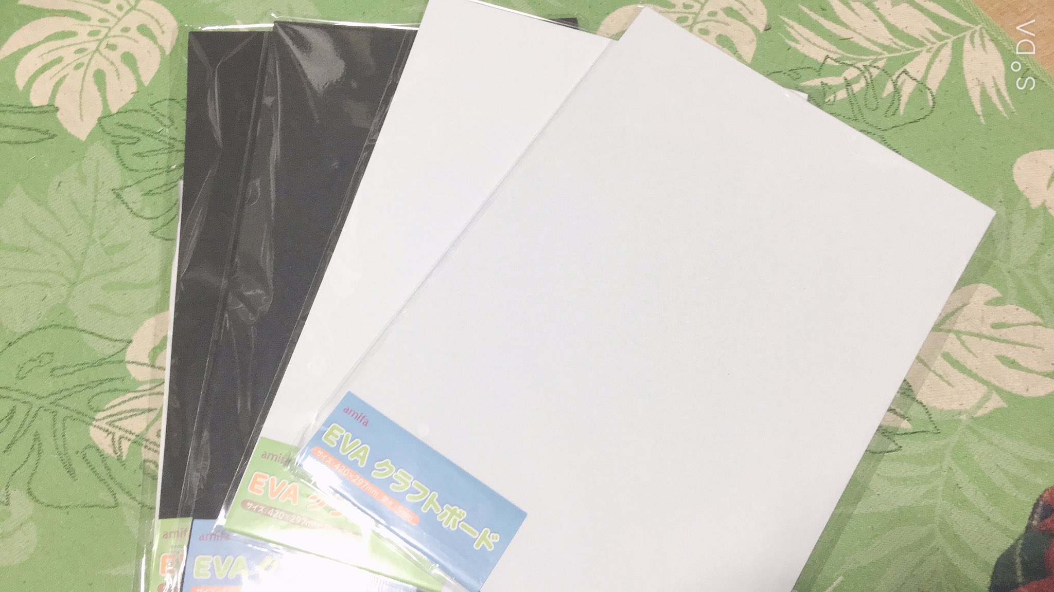 Yuiぽんず Auf Twitter 今さ Daisoに行ってもevaスポンジシートが小さいやつしかなくて 参ったなーと思ってたらセリアにこんなものが ありがとうセリア ありがとうevaクラフトボード