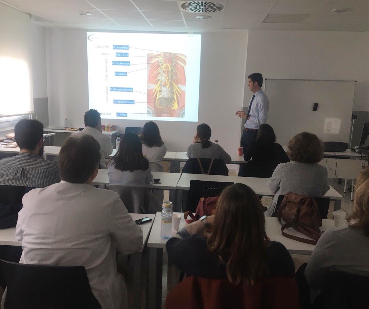 herrero_dr's tweet photo. Gracias a @CARDIVAGROUP y a los compañeros del Hospital Arnau de Vilanova de Valencia por su invitación e interés en el tratamiento del dolor en pacientes con cáncer #dolorcronico #cancerpain #painblock #ponencia #manejomultidisciplinario https://t.co/NJRgyy1V1s