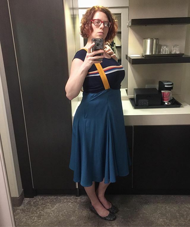 FatedCanvas's tweet photo. Hey there, Gally. You up?
#gally1 #gallifreyone #13thdoctor #jodiewhittaker #doctorbound #disneybound #vintagestyle #geekfashion #classylookingnerfherder https://t.co/MtcrO6vfyu https://t.co/TTP3vzm6Yy
