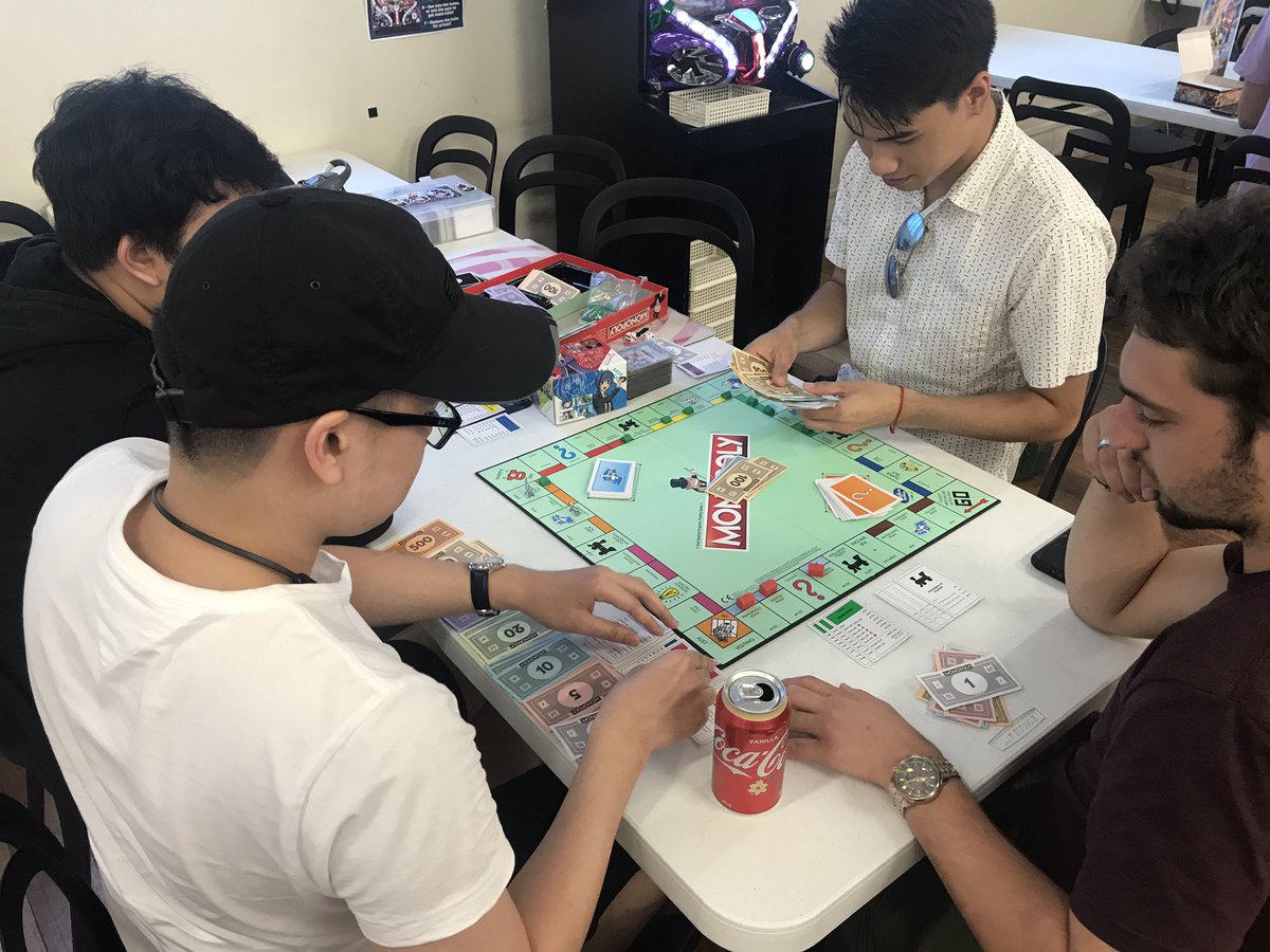 Nekocards's tweet photo. competitive monopoly round 2
#monopoly https://t.co/nj7sQsY2V6