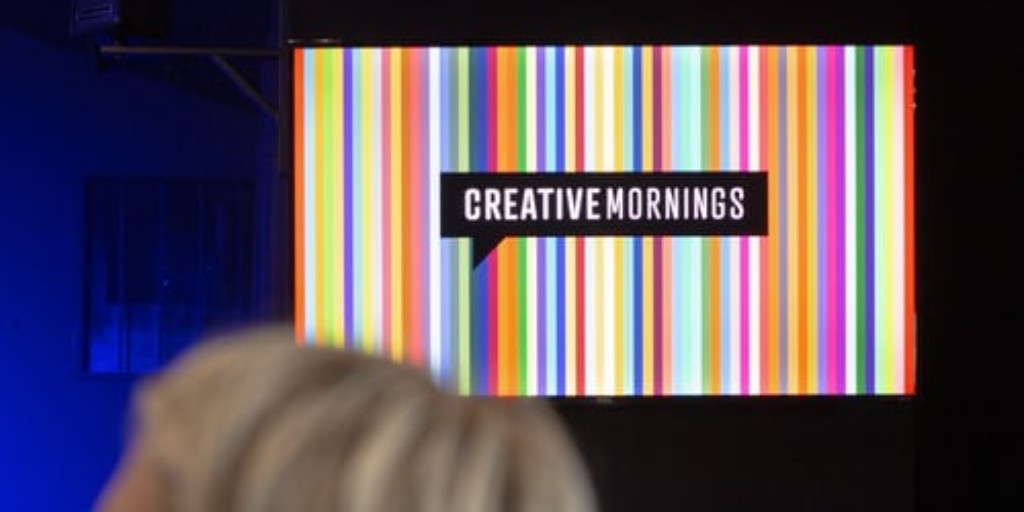 sashafrieze's tweet photo. Early start this morning meeting new clients for The Business Narrative at Borough High Street. Bringing a stack of ideas to match their vision for a meaningful #eventwithpurpose
https://t.co/xvz2tasedU https://t.co/QKfsUreS6M