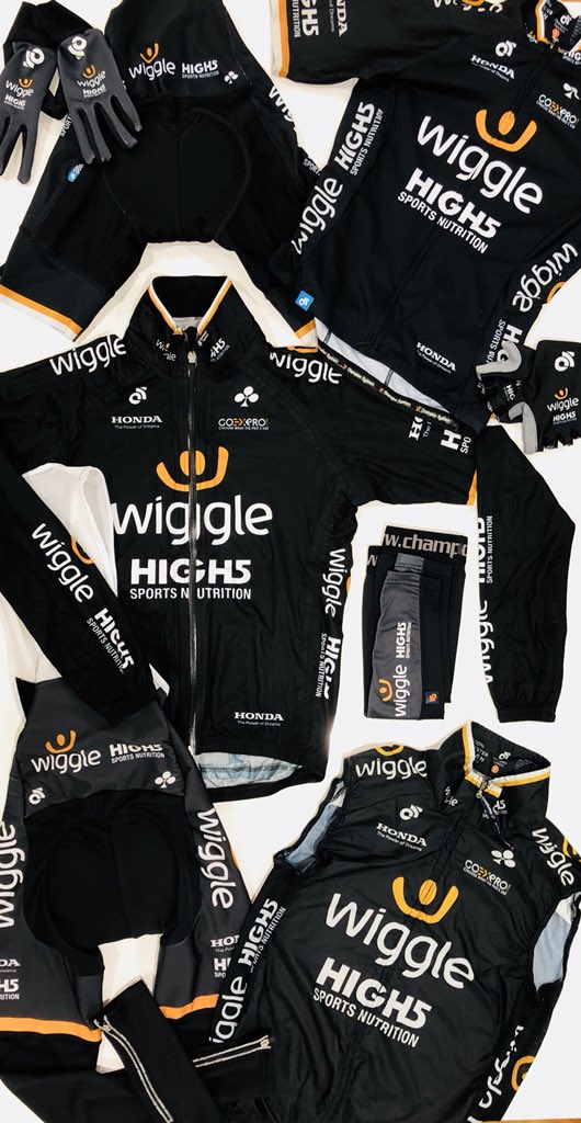 RochelleGilmore's tweet image. GIVEAWAY! Just retweet &amp;amp; follow me within 24hrs for your chance to WIN this full kit &amp;amp; caboodle! I’m home for another week &amp;amp; cleaning out my cupboards! Giveaway a day for 7 days! Winner announced 7pm (AEST) tomorrow! #7Chances #Retweet #Follow Good Luck 🤞