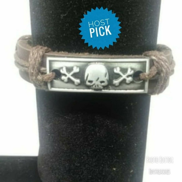 So good I had to share! Check out all the items I'm loving on @Poshmarkapp from @usaseller1987 #poshmark<a href="/tag/fashion"class="tags"><span>#fashion</span></a><a href="/tag/shopmycloset"class="tags"><span>#shopmycloset</span></a><a href="/tag/style"class="tags"><span>#style</span></a><a href="/tag/batman"class="tags"><span>#batman</span></a><a href="/tag/poshma"class="tags"><span>#poshma</span></a>