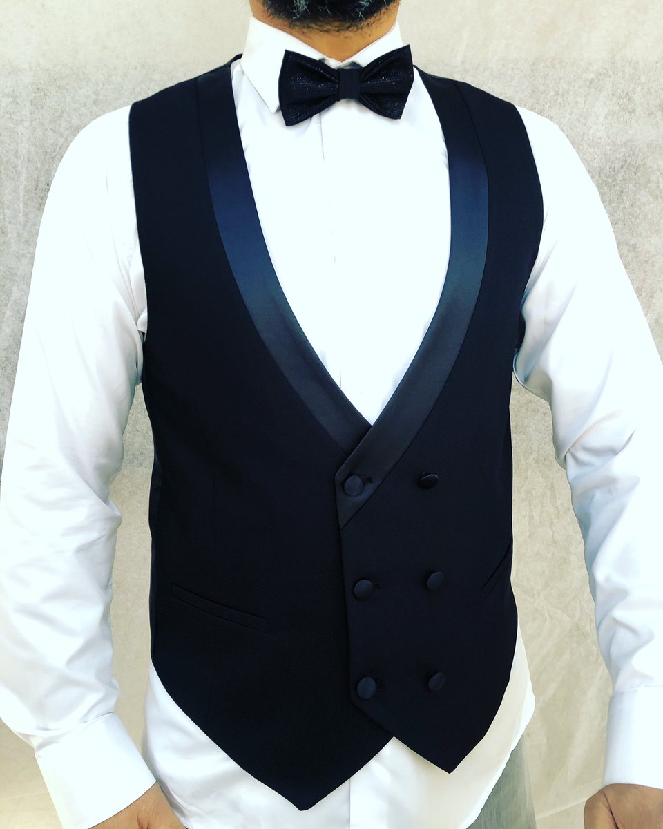 DKyelek's tweet photo. https://t.co/mZFaSKASTk 05325401940
 #erkekgiyim #erkekyelek #damat #damatlıkyelek #klasikyelek #suitmen #takımelbise #istanbul #yelekdikim #dikimatölyesi #suit #osmanbeytoptan #mertertekstil #modaitaliano #mertertekstilmerkezi #yakasateni #lalelitekstil #ParisFashionWeek https://t.co/USE5qfjFVd