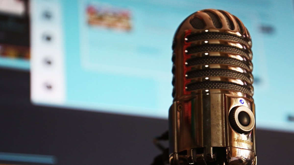 DigitalEU's tweet photo. Happy #WorldRadioDay2020! New technologies might make our beloved radio feel left behind.
But #radio, someone still loves you: @MARCONI_EU. 
It enables fully interactive, personalised radio solutions to help radio shows go beyond radio gaga➡️https://t.co/wUfjLKtlQg https://t.co/it33xd6TJz