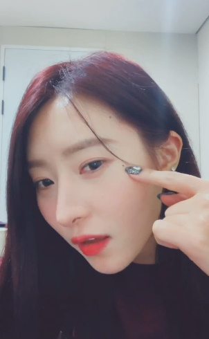 2Moori's tweet image. SUA said she wanted to remove these 4 moles~

INSOMNIAS LOVE THEM ALL NO WORRY