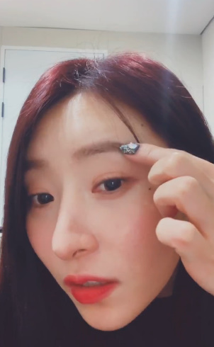 2Moori's tweet image. SUA said she wanted to remove these 4 moles~

INSOMNIAS LOVE THEM ALL NO WORRY