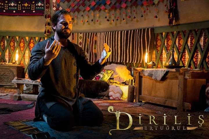 AhmedAliZack1's tweet image. آہ ارتغرل آہ ۔۔۔تیری جدائی کے دن بھی دیکھنے تھے۔ ۔۔۔

#WantDirilisonPTV
#PTVHomeOfficial