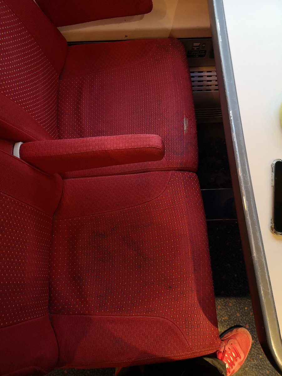 Fastpass6's tweet photo. @EastMidRailway  given #coronavairus why are your trains that cost 60 quid for a seat so so so gross #ripoff https://t.co/5efxQ6F0oC