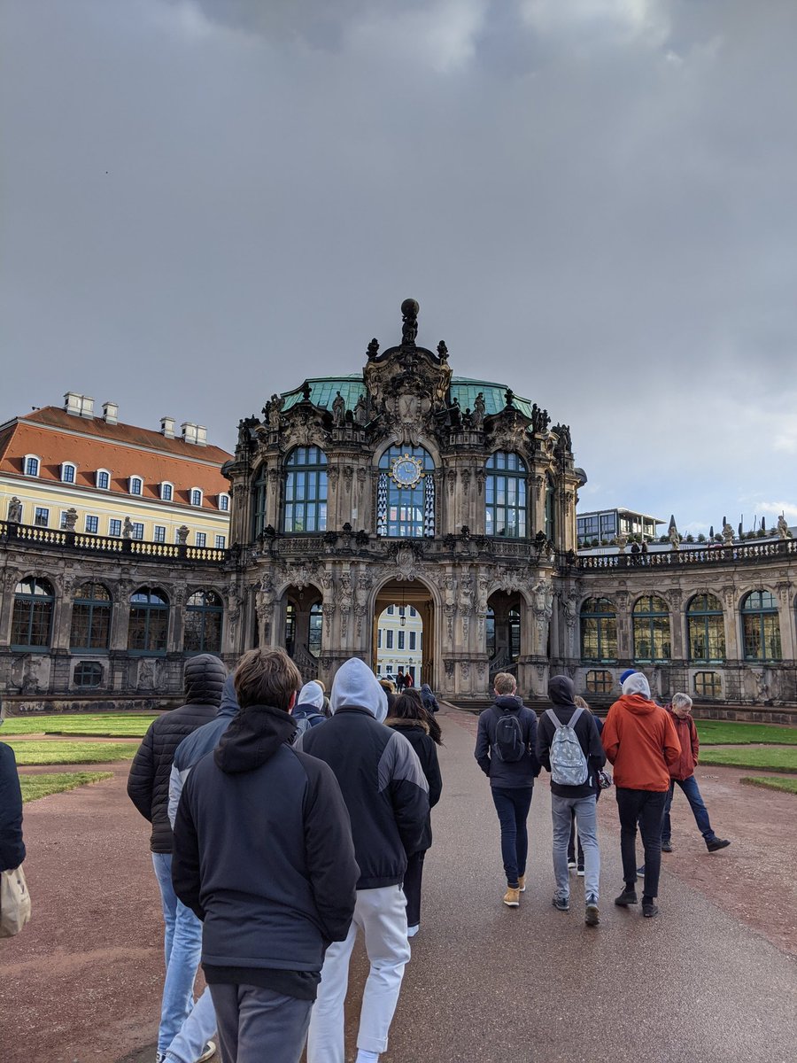 SGS_Computing's tweet image. These pictures do not do it justice. Rebuilt, renewed, regal. Dresden is a Gem. Massively exceeded expectations. The very definition of #grit.#sgsinberlin