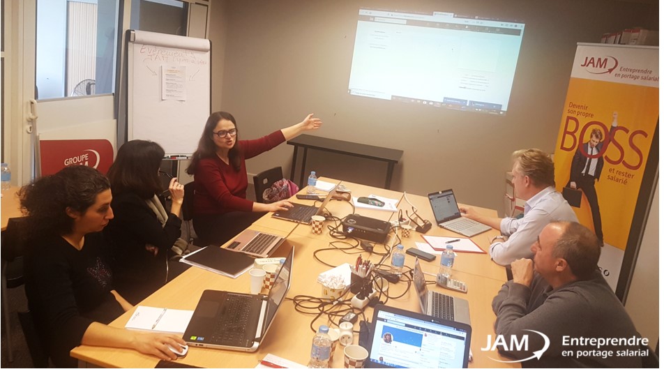 Hier, <a href="/valmarch/">Valérie March</a> formait les consultants <a href="/JAMPortage/">JAM Portage Salarial</a> de #Lyon à utiliser #LinkedIn pour faire rayonner leur activité de consultant et trouver des #clients. Ils sont repartis avec de nouveaux champs d’action pour prospecter de nouvelles cibles !
