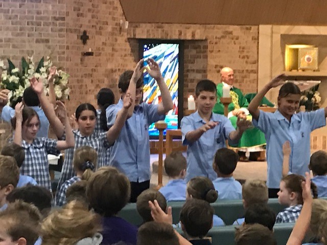 OlsosT's tweet photo. We're sure those who could attend our Beginning of Year Mass will agree it was such a prayerful and beautiful occasion. Our traditional blessing of our new Kinders by Year 6, followed by leader badge presentation had a wonderful feel. https://t.co/6rYj4mKFQP