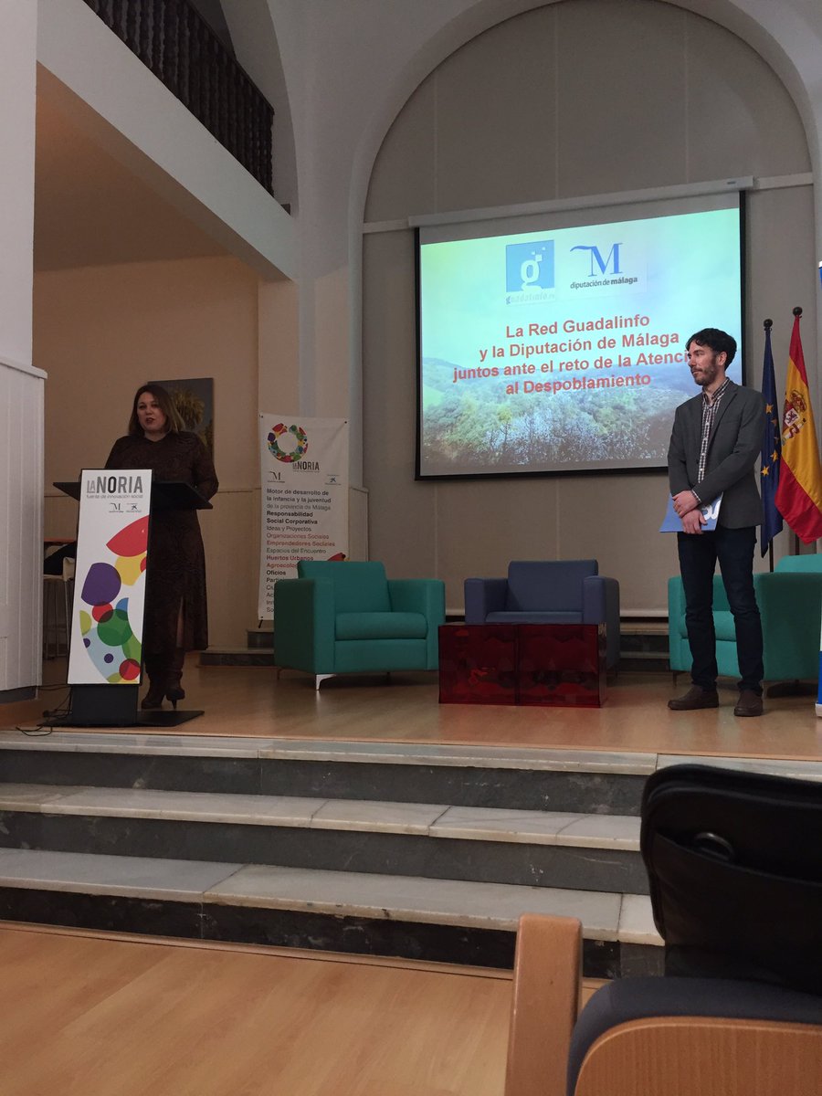 AlpandeireVuela's tweet photo. Comienza las jornadas sobre despoblación en la provincia de Malaga #Genamiel @Manuel_DT @_angelsimon @lanoria_mlg https://t.co/05euUHA3Lh
