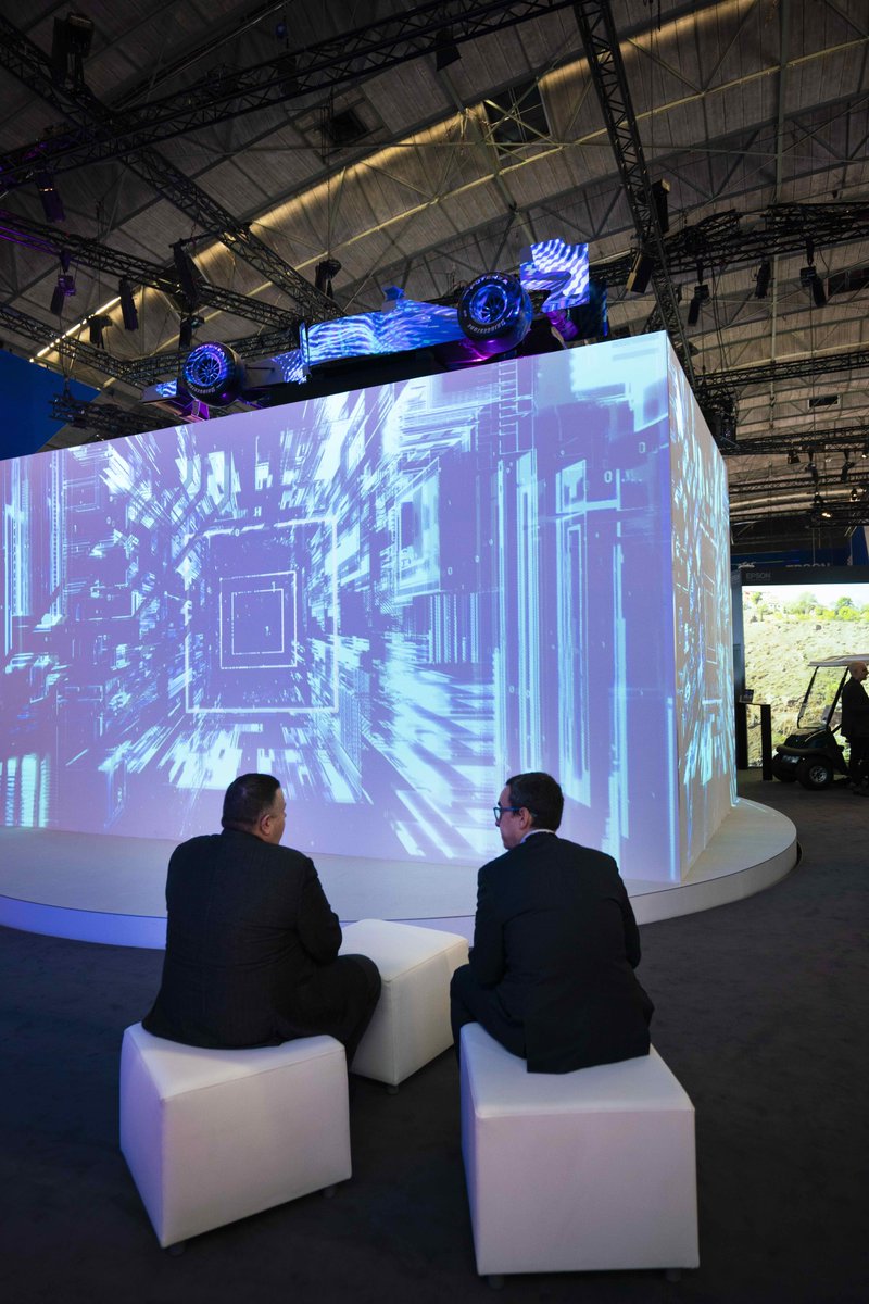 EpsonItalia's tweet photo. Siete a #ISE2020? Vi aspettiamo nella Hall 1, Stand H90 per mostrarvi le nostre innovative soluzioni #ProAV che offrono esperienze immersive uniche, come quella del nostro show #EpsonUnboxed!
#EpsonISE #experiential #leisure #retail https://t.co/kNtMLakO21