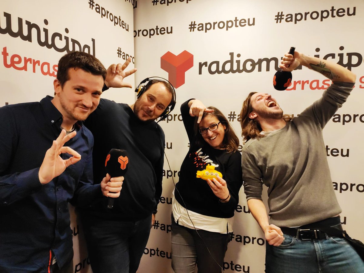 💚📻 Feliç #DiaMundialDeLaRàdio!! Avui, programa especial amb 2 hores d'emissió en directe x <a href="/CanalTerrassa/">Canal Terrassa</a> 📺, connexions exteriors amb <a href="/oriolcarreras/">Oriol Carreras Parera</a>, nova secció #Millennials de l'Enric Rius, Bugui-Bugui a <a href="/NovaJazzCava/">Nova Jazz Cava</a>, cartellera del <a href="/CinemaCatalunya/">Cinema Catalunya</a> i moltes sorpreses més!