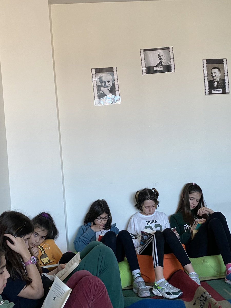 Okuyarak dünyamızı, tarihimizi ve kendimizi keşfederiz. #okumakgüzeldir  <a href="/yasemintncaykli/">Yasemin Tunçayaklı</a> <a href="/AliRizaLule/">Ali Rıza Lüle</a> <a href="/R_Ozturk57/">R.Ozturk</a> <a href="/nazli10er/">Nazlı Sert</a> <a href="/svdbykylmz/">Sevda Büyükyılmaz</a>