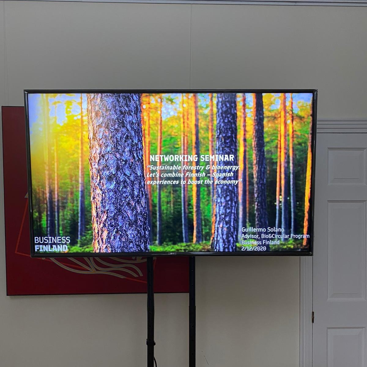 BusinessFin_ES's tweet photo. Yesterday we had the opportunity to host a Networking Seminar about forestry, biomass and bioenergy at the Finnish Ambassador's Residence. Thank you to everyone who participated and to the 🇫🇮 companies #Arbonaut, #Saalasti, #Nirafon, #Protacon, #Prometec, #KPAUnicon and #Valmet. https://t.co/8qOoaAn3qV