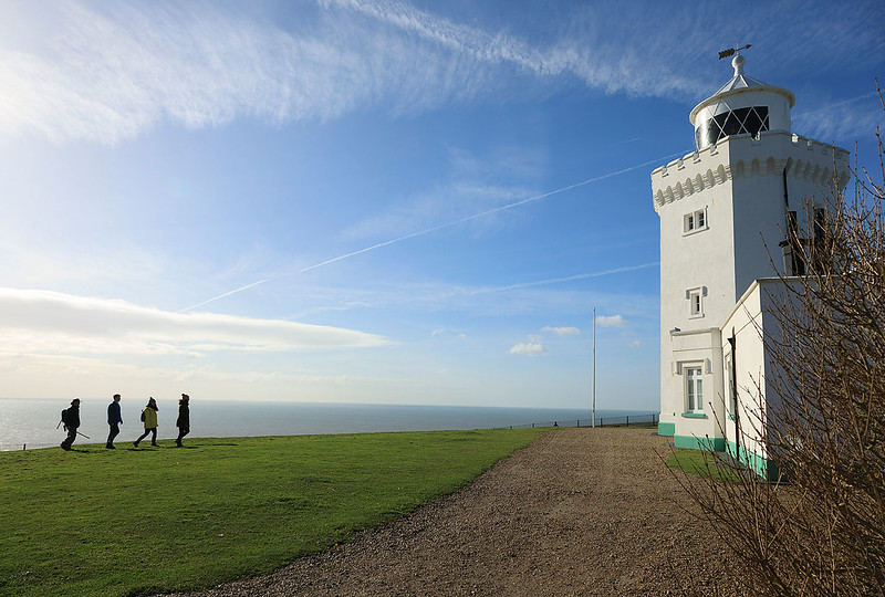 ExploreKent's tweet image. As you venture on this week’s #WalkoftheWeek there are some amazing opportunities to take in beautiful landmarks like the whitewashed South Foreland Lighthouse! ecs.page.link/13bJq