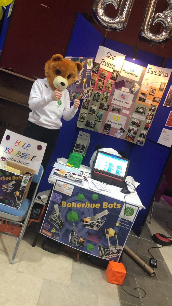 BoherbueB's tweet photo. All ready for today! So excited! #dellcitvex #Robotics #BoherbueBots @VEXRobotics @DellTechIreland @Dell @CITScience4Life https://t.co/ReqK0tPHOv