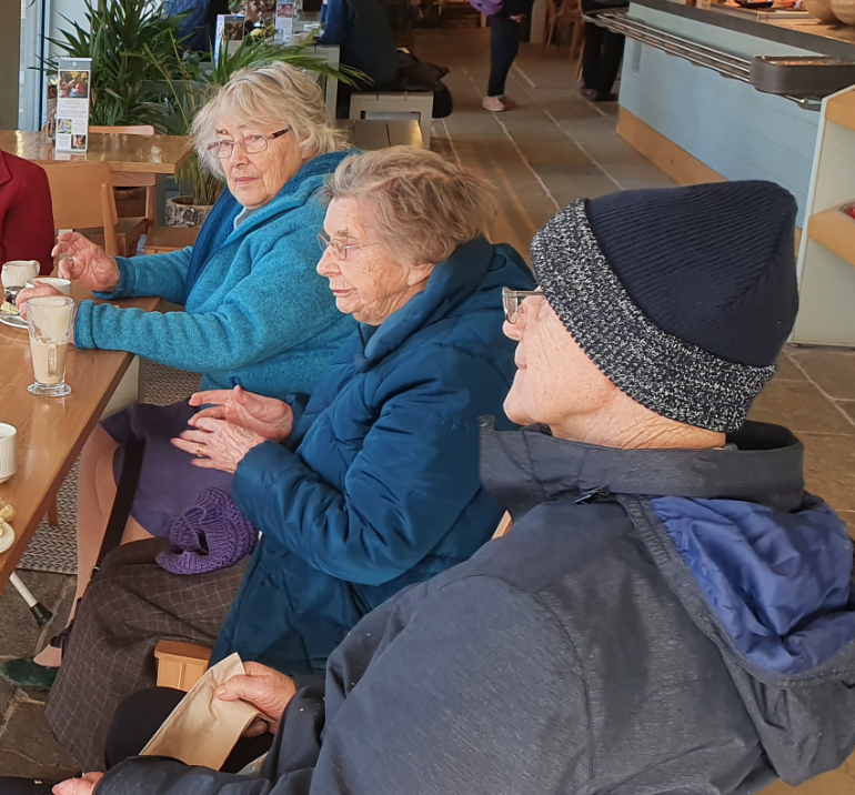 mhretirement's tweet photo. Enjoying a midweek trip to @WynyardHall for our Middleton Oaks Residents
#HavingaCuppa #Wynyard #RetirementLiving
https://t.co/acK9O99j3f https://t.co/BvbxnbUx2x