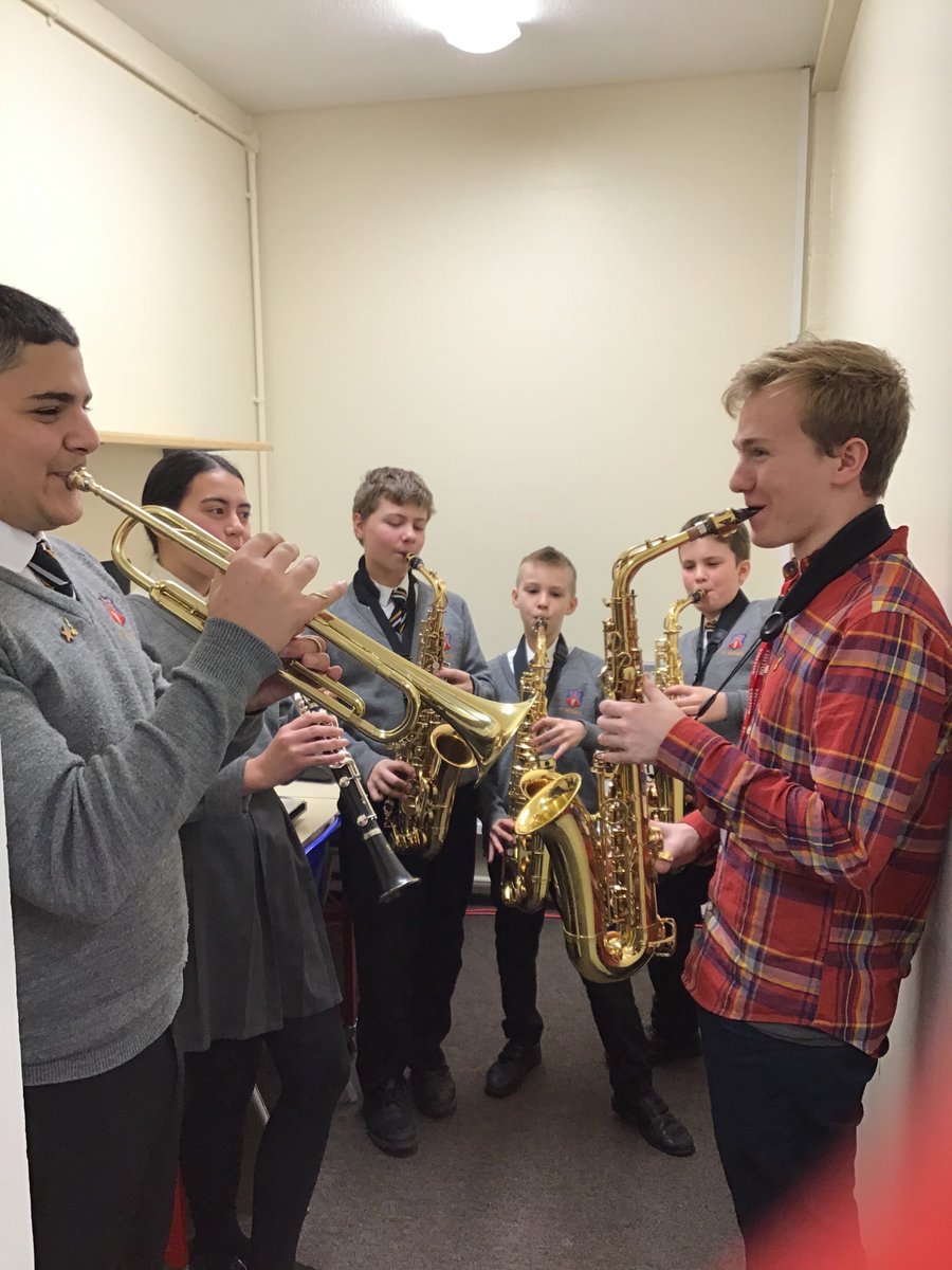 SRCCPerformers's tweet photo. Breaking it down with Harry, Joe and Vij from @NYJOuk @SRCCPerformers @StRichardsCC https://t.co/MOMWuMnZQj