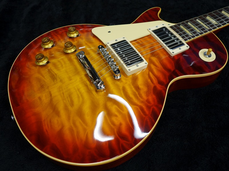 ギタープラネットエレキ本館 على تويتر ギブソン専門フロア 全国のレフティーギタリストの皆様 超カッコイイレスポールありますよ T Co Rsxfegcsy1 ギタープラネット ギタプラ ギブソン Gibson エレキギター ギター