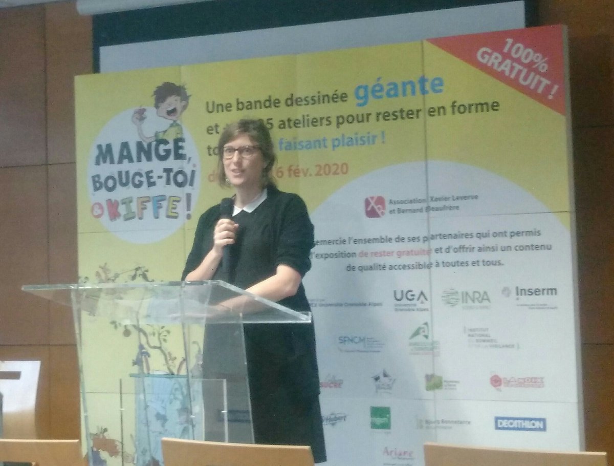CultureUGA's tweet photo. #MBK #IdexRSC
🎙️ " On parle de bien manger, mais il faut aussi y associer les bonnes pratiques. D'où les stands sur le sommeil, les dents, mais aussi le comportement (tri des déchets, origine des aliments, respect des saisons...)" - Julie Beaufrère, présidente de @AssoXLBB https://t.co/G88jdIVvKK