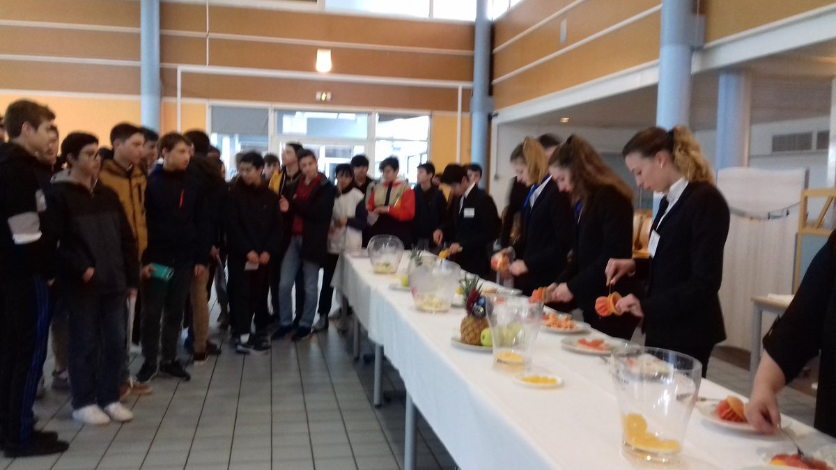 maeebdx's tweet photo. Lancement du forum du clee du sud bassin au collège de La Teste.
# parcours avenir #EcoleEntreprise 
@acbordeaux @DafpicBordeaux https://t.co/qKhQ8B1w9P