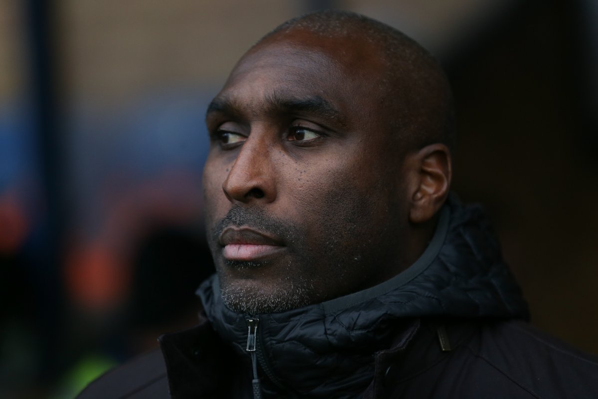 MCCCSHCas's tweet photo. 🗣️ Sol Campbell: 

"I've got to say, the younger lads who had their first game for Southampton, they played really well..."

🗣 Interviewer: 

"Can I stop you? Do you want to start that again?"

🗣️ Sol Campbell: 

"Why?"

🗣️ Interviewer: 

"Because your team’s Southend..."

Wow. https://t.co/yKsMKICNHr