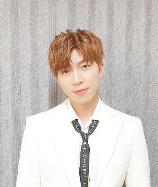 KissmeHeart2014's tweet photo. @shin_soohyun89 
かっこいい😍
すてき💘
あした🎶あいましょう💞
#ukissSOOHYUN #UKISSスヒョン #UKISS #StartAgain #avex #유키스 #유키스수현 #WelcomeBackParty2020 https://t.co/HJL4CEExuT