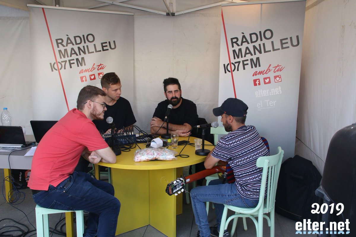 IgnasiRedorta's tweet photo. 🎙Feliç #DiaMundialDeLaRàdio a tots i a totes📻 https://t.co/AA9xvEZjHS