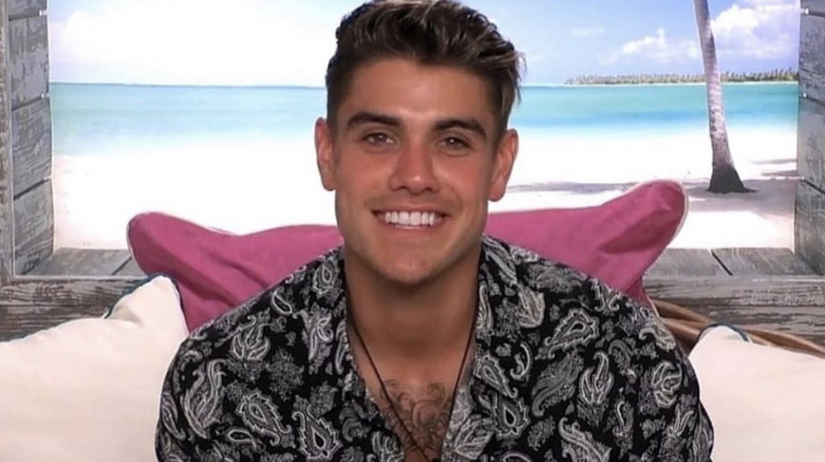 Celebrity Secrets (@celebsecretsmag) on Twitter photo What do you think about <a href="/Shaughna_P/">Shaughna Phillips</a> having feelings for @MabbottLuke? Could they make a cute couple? We think so! 🥰 #LoveIsland What do you think about <a href="/Shaughna_P/">Shaughna Phillips</a> having feelings for @MabbottLuke? Could they make a cute couple? We think so! 🥰 #LoveIsland