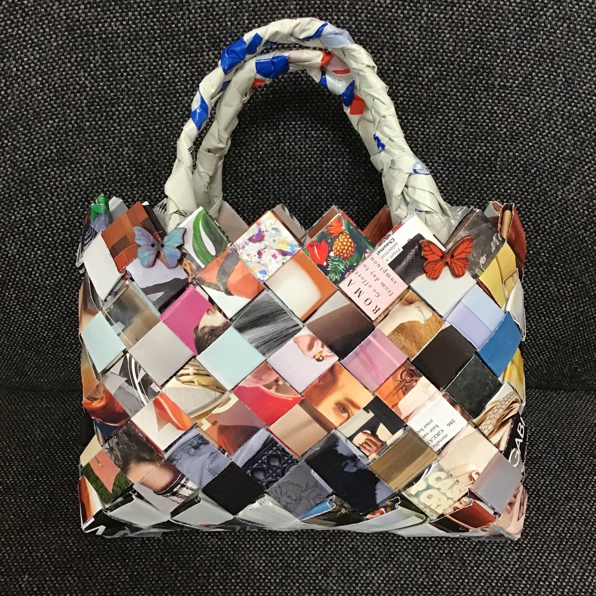 wooltonprimary's tweet image. Wow! Our pupils continue to amaze us with their creative skills. Allessia &amp;amp; Giorgia&apos;s trendy handbags were created using magazines, popcorn packaging and a plastic bag 👏👏👏 #WPSCreativity #WPSTrashionShow