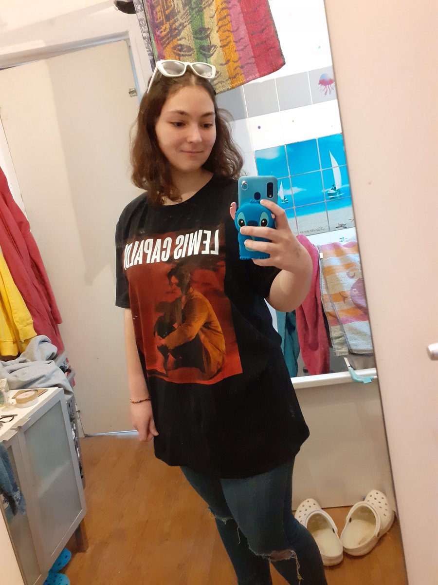 Sabrina_Seraoui's tweet photo. ❤🖤 https://t.co/8TFOWdRKWg